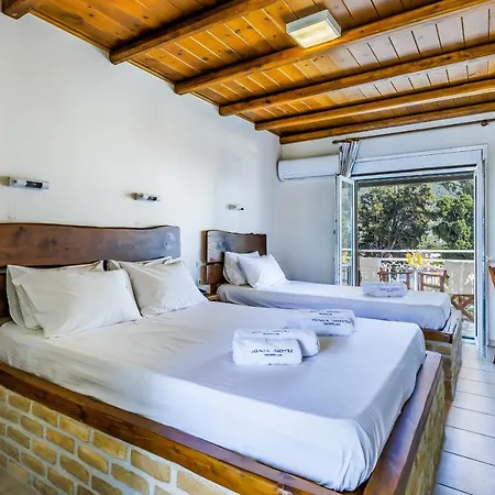 Hotel Ionia 2*