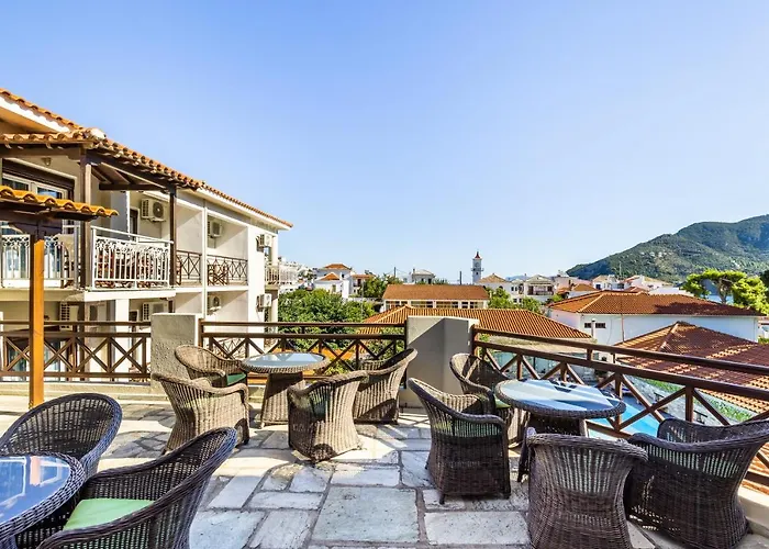 Ionia 2* Skopelos Town